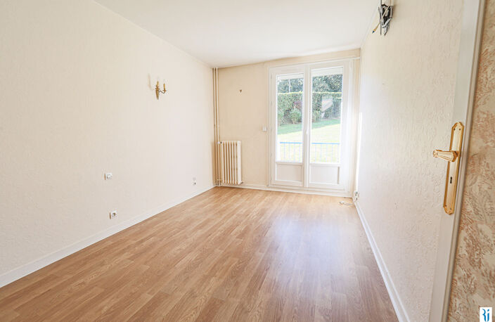 Appartement Saint-Léger-du-Bourg-Denis 3 pièces 65.75 m2 + cave + garage — photo 5