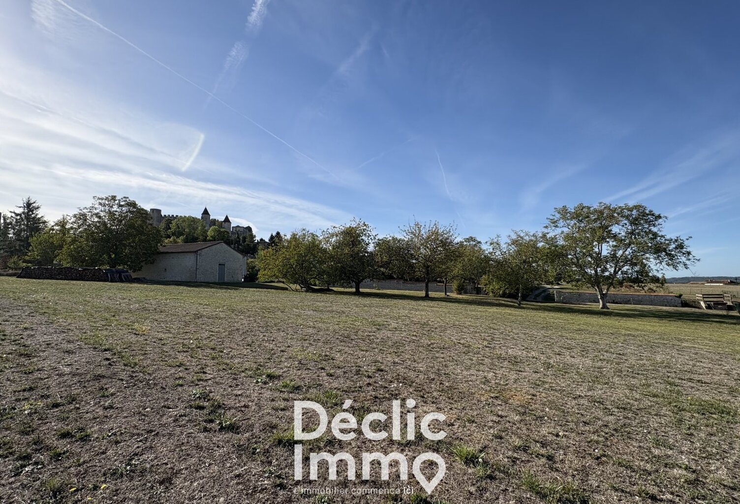 Terrain de 1500m² à Villebois-Lavalette — photo 1