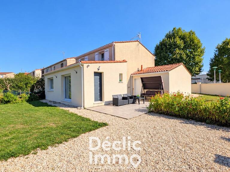 A VENDRE - MAISON NON MITOYENNE DE 150m² SANS TRAVAUX A SAINT YRIEIX — photo 1