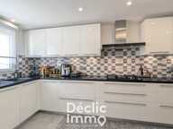 A VENDRE - MAISON NON MITOYENNE DE 150m² SANS TRAVAUX A SAINT YRIEIX — photo 3