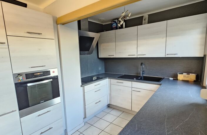 Vente Appartement 5 pièces — photo 2
