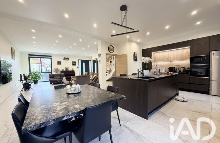 Vente Maison/villa 10 pièces — photo 3