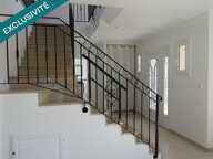 Maison 6 pièces de 195 m² avec une grande dépendance à Cercottes au nord d'Orléans. — photo 2