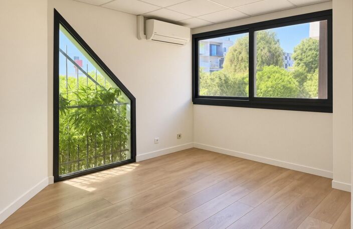 MONTPELLIER ALCO  LOCAL PROFESSIONNEL 58 M²  TRANSFORMATION EN APPARTEMENT POSSIBLE — photo 2