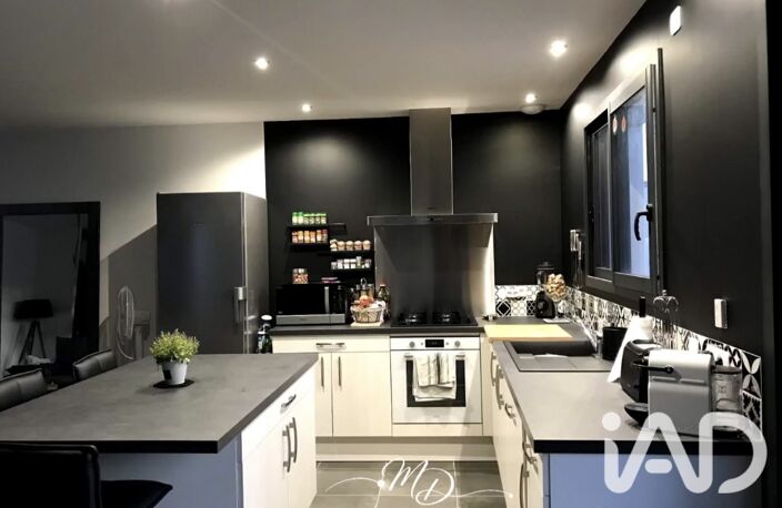 Vente Maison/villa 5 pièces — photo 2