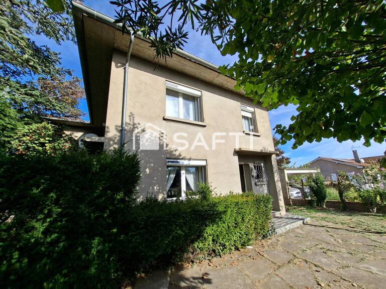 Maison de 5 pièces sur un terrain de 758 m². — photo 1