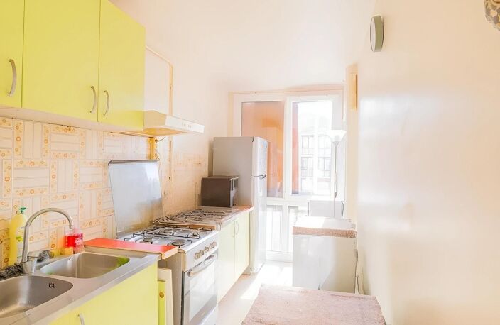 Appartement 3 pièces traversant de 56 m² avec vue sur la verdure sans vis à vis — photo 3