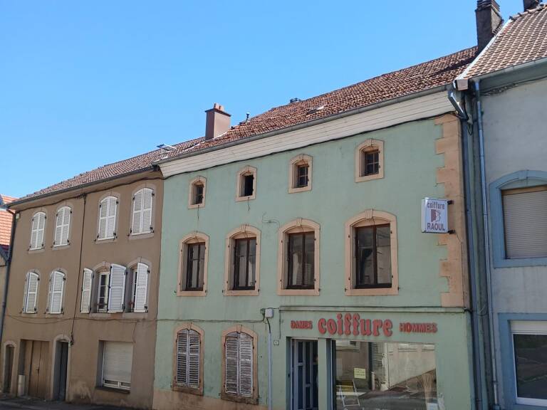 Batiment aux multiples possibilités — photo 1