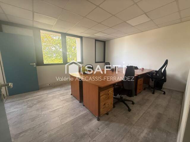 Bureaux rénovés à louer - La Plaine — photo du bien