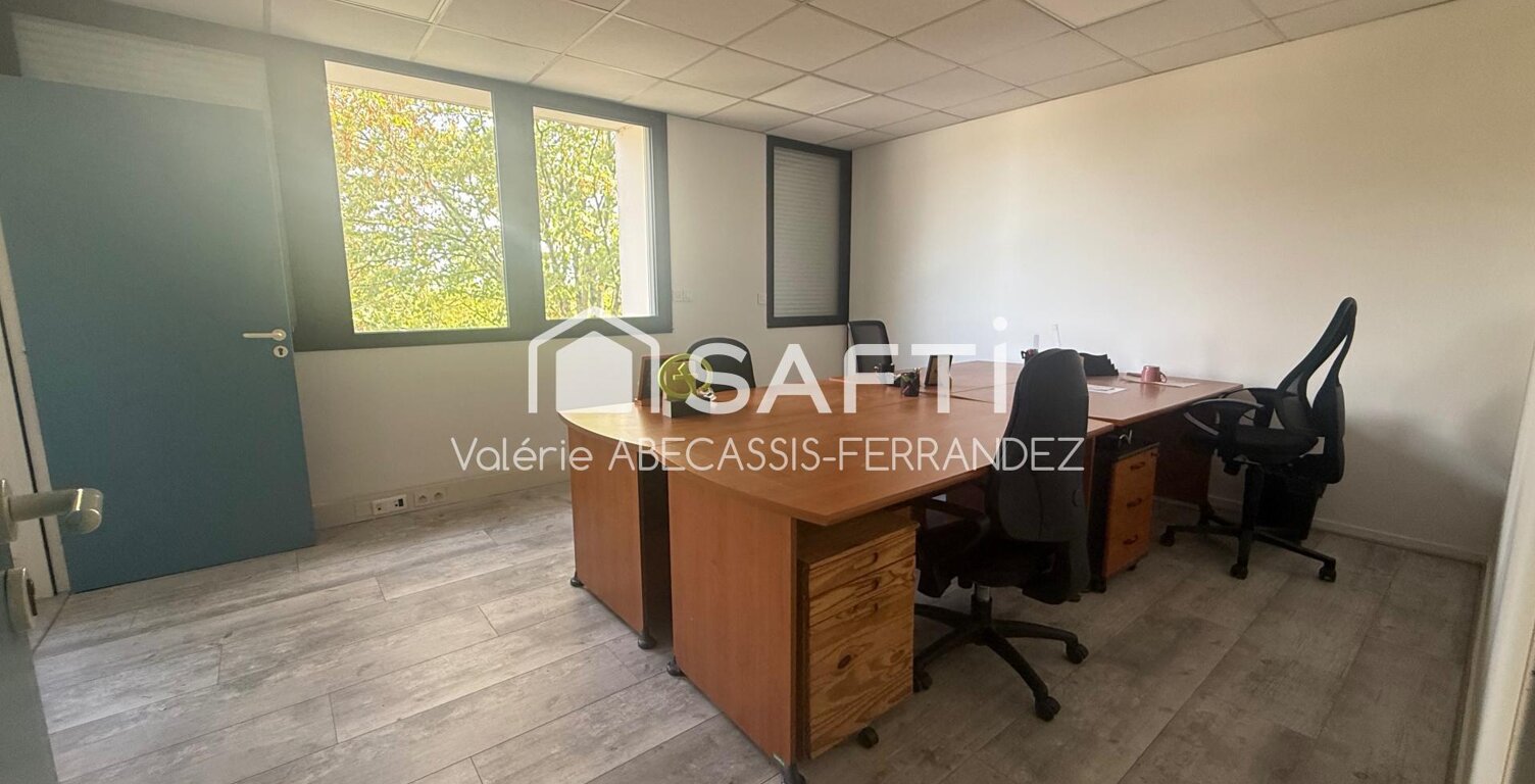 Bureaux rénovés à louer - La Plaine — photo 1
