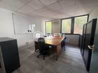 Bureaux rénovés à louer - La Plaine — photo 3