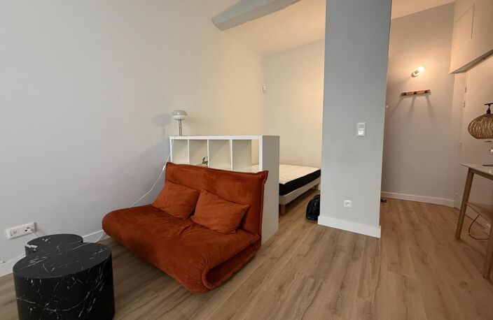 A LOUER JOLI STUDIO MEUBLE 26m2 CENTRE VILLE — photo 5