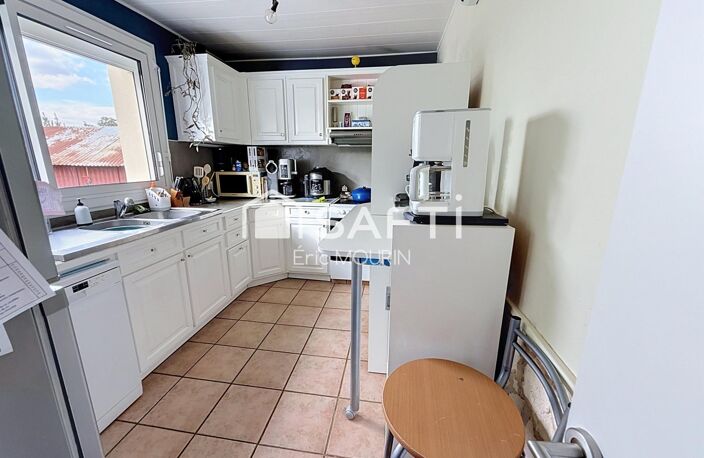 Jolie maison qui à été restaurée avec  un terrain attenant. — photo 4