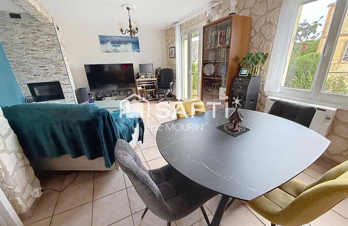 Jolie maison qui à été restaurée avec  un terrain attenant. — photo 2
