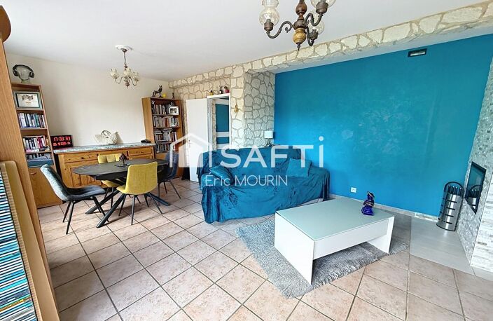 Jolie maison qui à été restaurée avec  un terrain attenant. — photo 3