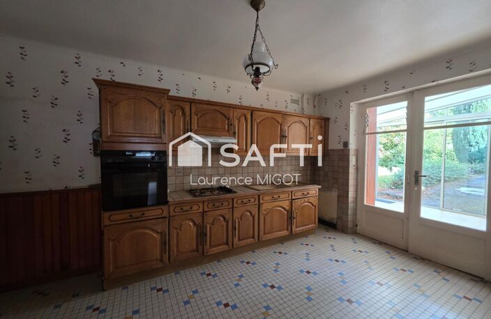 Maison 3 chambres avec beau potentiel — photo 2