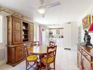 Plain-pied avec piscine, terrain arboré et grand garage — photo 4