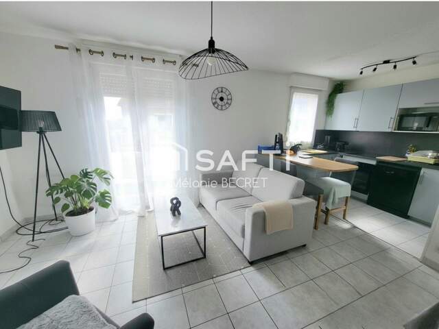 Appartement T2 bis avec une place de parking proche de la gare — photo du bien