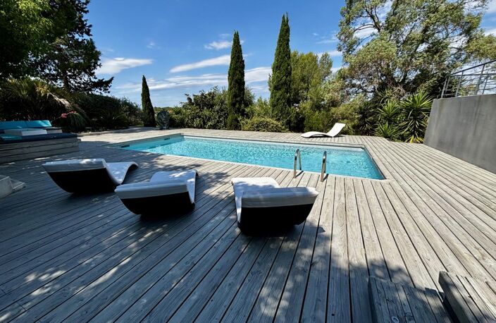 VILLA D’ARCHITECTE CONTEMPORAINE – VUE PANORAMIQUE ÉTANG DE THAU – CADRE D’EXCEPTION — photo 4