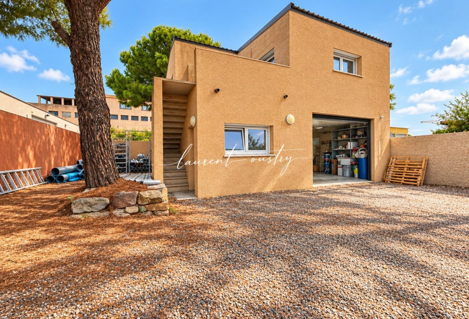 BÉZIERS  LOCAL PROFESSIONNEL / ARTISANAL — photo 1
