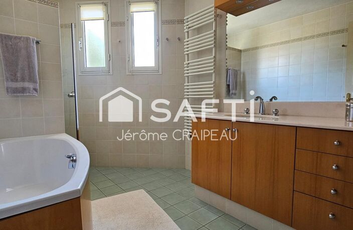 Maison de caractère avec 5 chambres en lisière du Pentagone. — photo 5