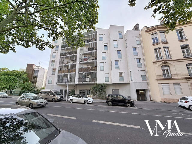 Tassin-la-demi-lune, T2 de 36 m2 avec loggia. — photo du bien