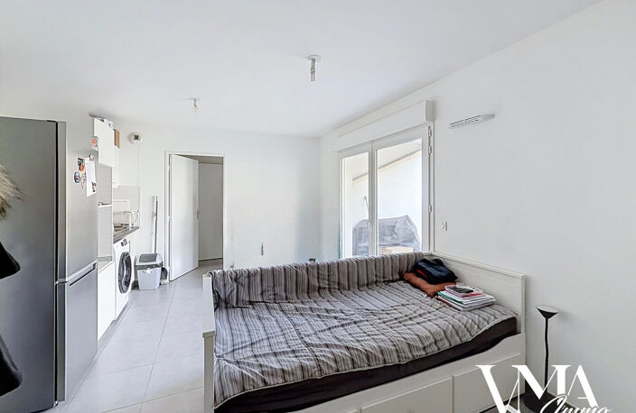 Tassin-la-demi-lune, T2 de 36 m2 avec loggia. — photo 3