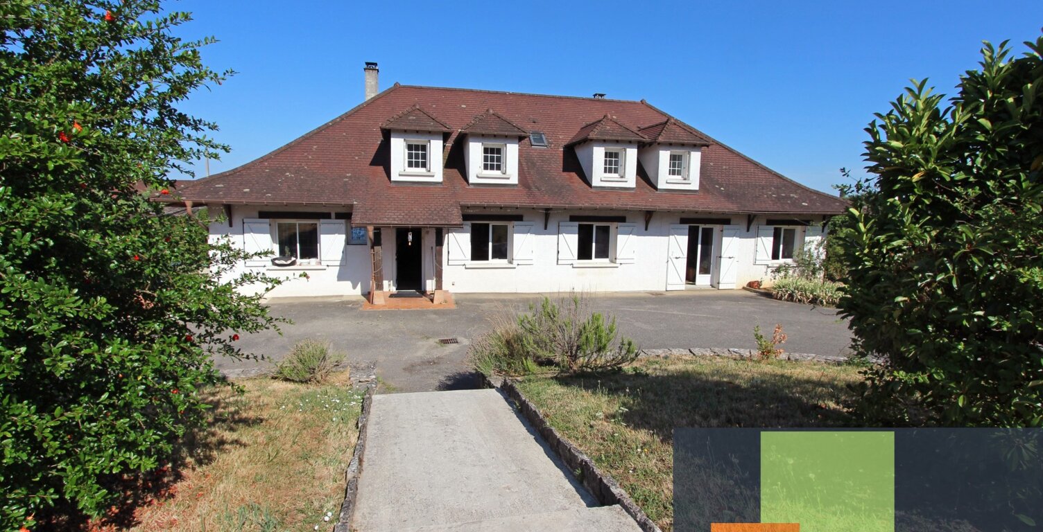 vente maison - 10 pièce(s) — photo 1