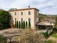 BELLE DEMEURE DE 223M2 - Vue d'exception sur 18 000m2 - Coeur du Beaujolais — photo 2