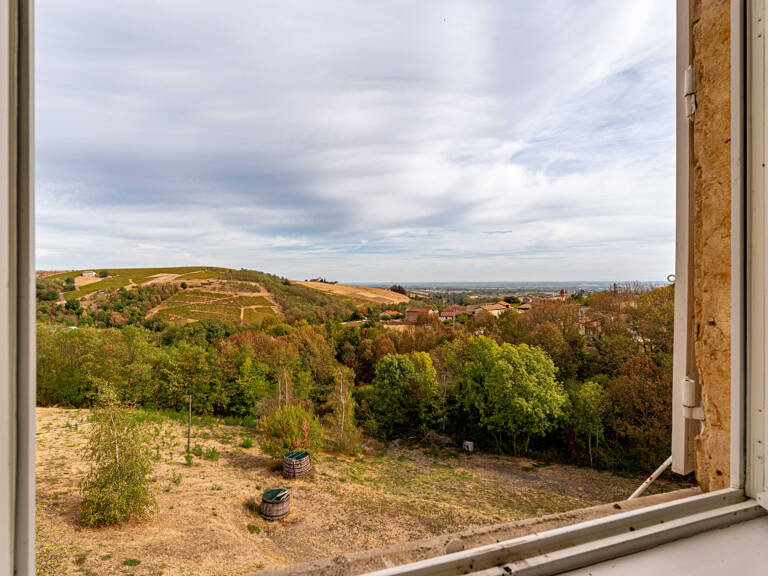 BELLE DEMEURE DE 223M2 - Vue d'exception sur 18 000m2 - Coeur du Beaujolais — photo 1