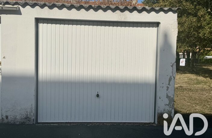 Vente Garage 17 m&sup2; — photo 2