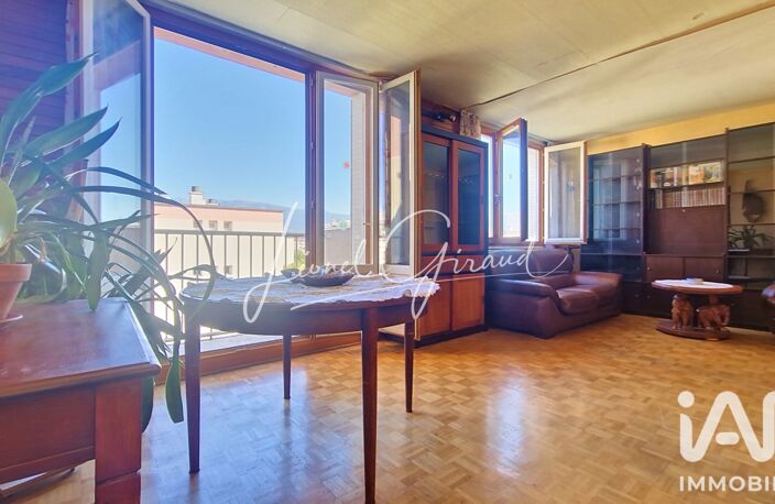Vente Appartement 5 pièces — photo 2