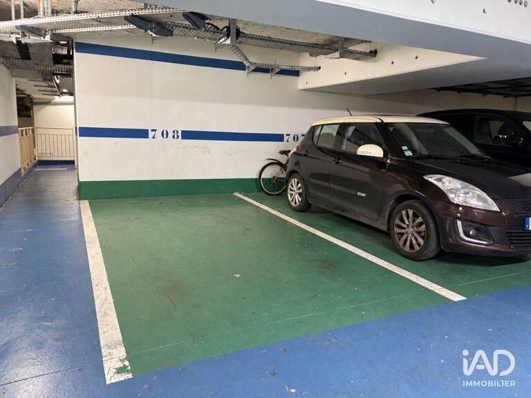 Location Parking 12 m&sup2; — photo 1