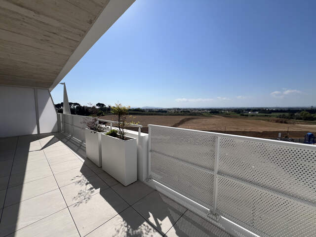 LOCATION APPARTEMENT MEUBLÉ 3 PIÈCES LATTES  SORIECH ESTEREL — photo du bien