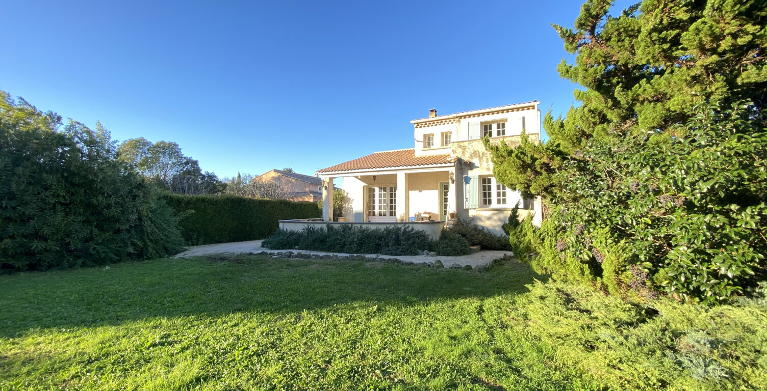 MORIERES VILLA TRADITIONNELLE 1000 M2 DE TERRAIN — photo 1