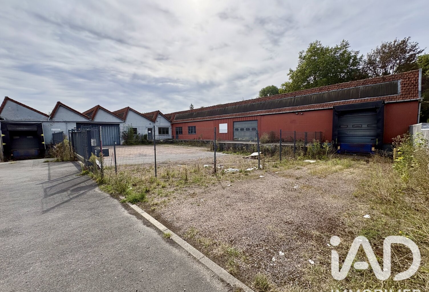 Vente Boutique/Local commercial 3 500 m&sup2; — photo 1