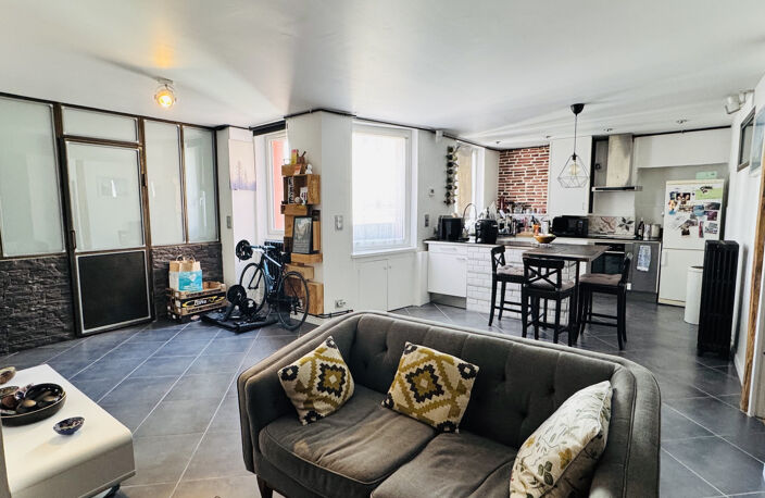 VICTOR HUGO - Très beau T3 esprit loft en dernier étage — photo 3