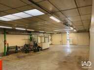 Location Local d'activités 255 m&sup2; — photo 4