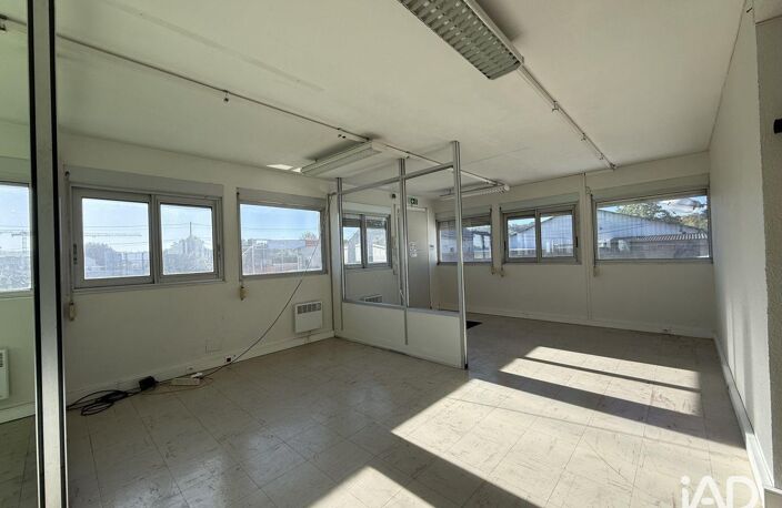 Location Bureaux 74 m&sup2; — photo 3