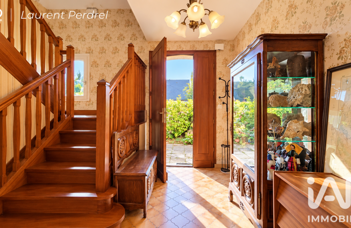 Vente Maison/villa 8 pièces — photo 2