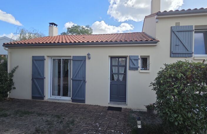 Vente Maison/villa 6 pièces — photo 2