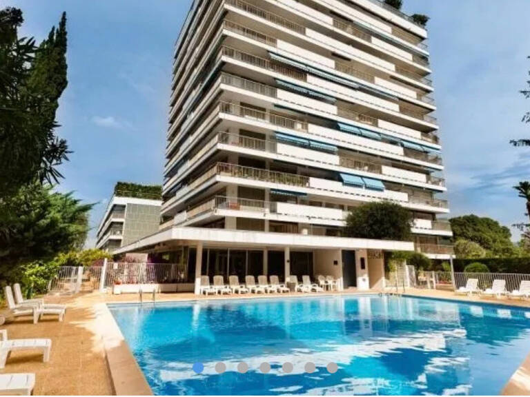 studette résidence avec piscine — photo 1