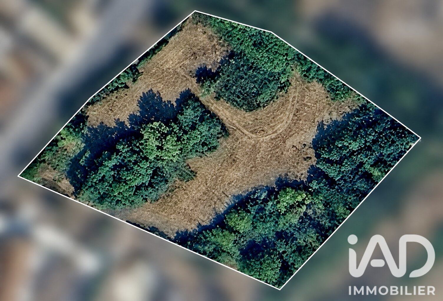 Vente Terrain 3 933 m&sup2; — photo 1