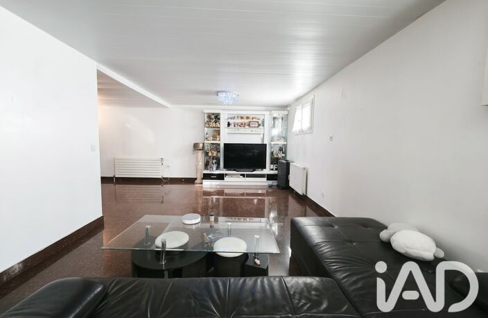Vente Maison/villa 7 pièces — photo 2