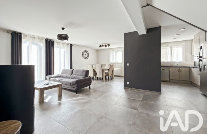 Vente Maison/villa 7 pièces — photo 2