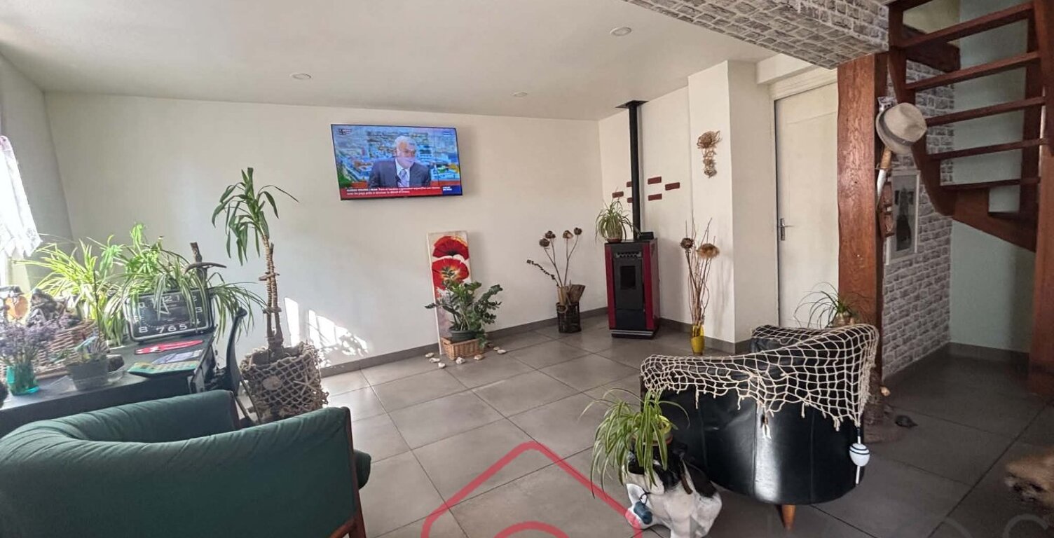 Au cur de la ville, cette maison de 67,31 m², — photo 1