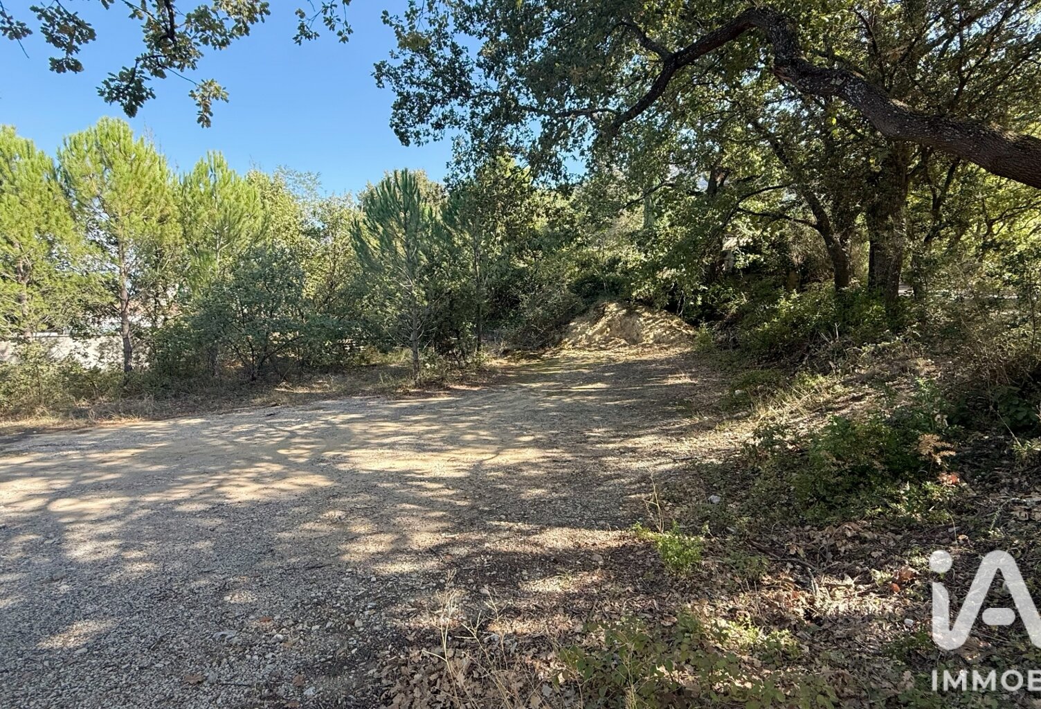 Vente Terrain 680 m&sup2; — photo 1