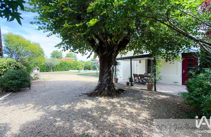 Vente Maison/villa 7 pièces — photo 2