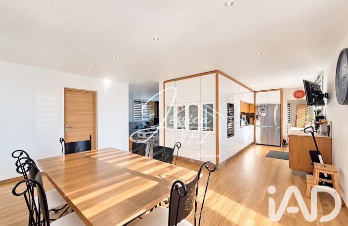 Vente Maison traditionnelle 8 pièces — photo 2