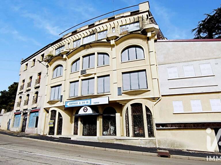 Vente Immeuble 1 500 m&sup2; — photo 1